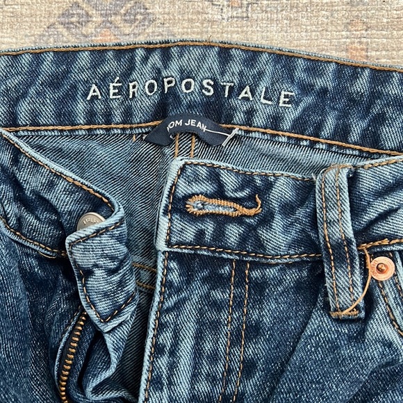 Dark wash mom jeans - Picture 6 of 10